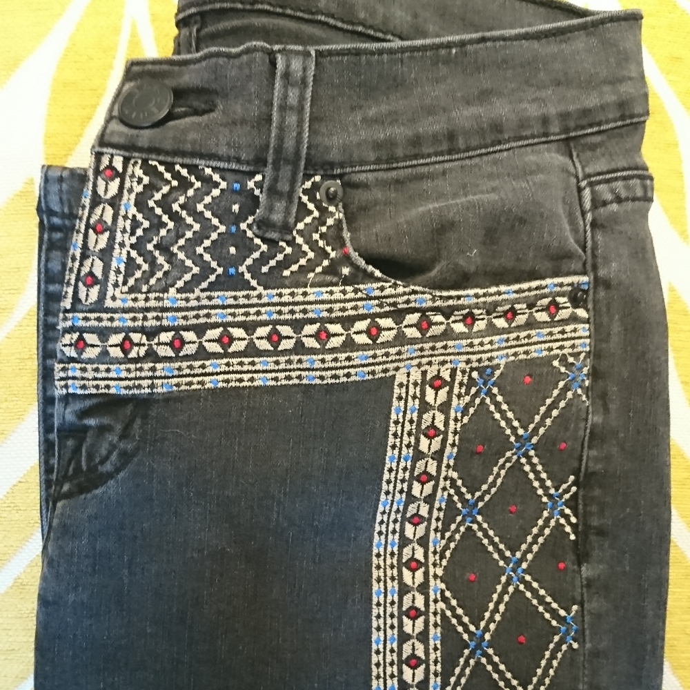 BDG Embroidered Boho High Rise Skinny Jeans 27 - Picture 1 of 4